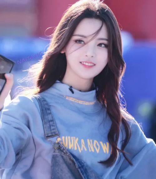 娱乐吃瓜君杨超越